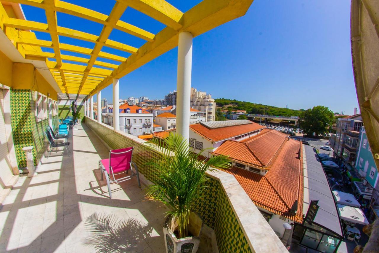 Lar Dois Coracoes Hostel Algés Exterior foto